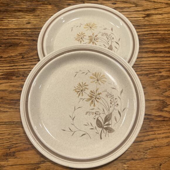 TWO Royal Doulton Sandsprite LS1013 Salad Plates Lambethware Made in England EX! - Picture 1 of 6